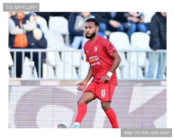 武汉三镇贝维斯扳回一球 进攻端偶有亮点难掩整体低迷